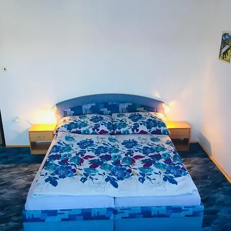 Apartman126 哈拉霍夫
